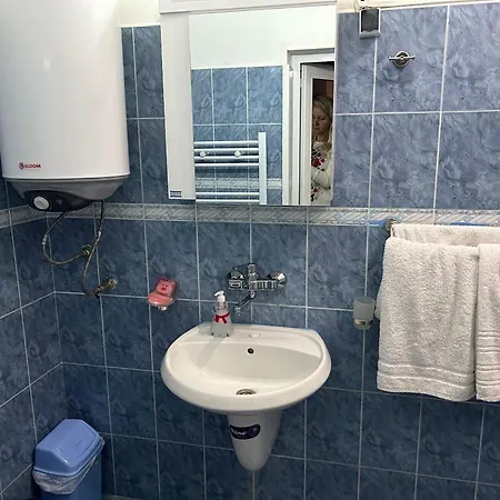 Leisure In A Flower Sea Apartment, Lazur -3room & View Balcony Burgas