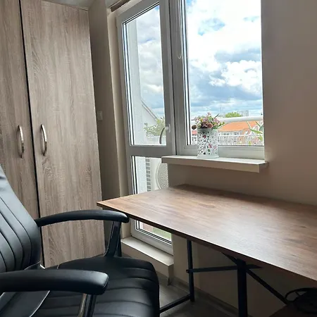 Leisure In A Flower Sea Apartment, Lazur -3room & View Balcony