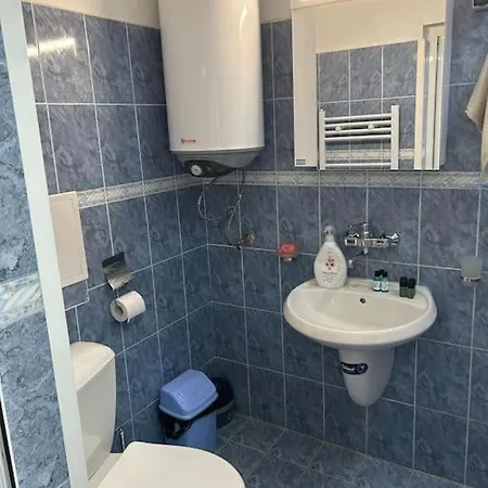 Leisure In A Flower Sea Apartment, Lazur -3room & View Balcony